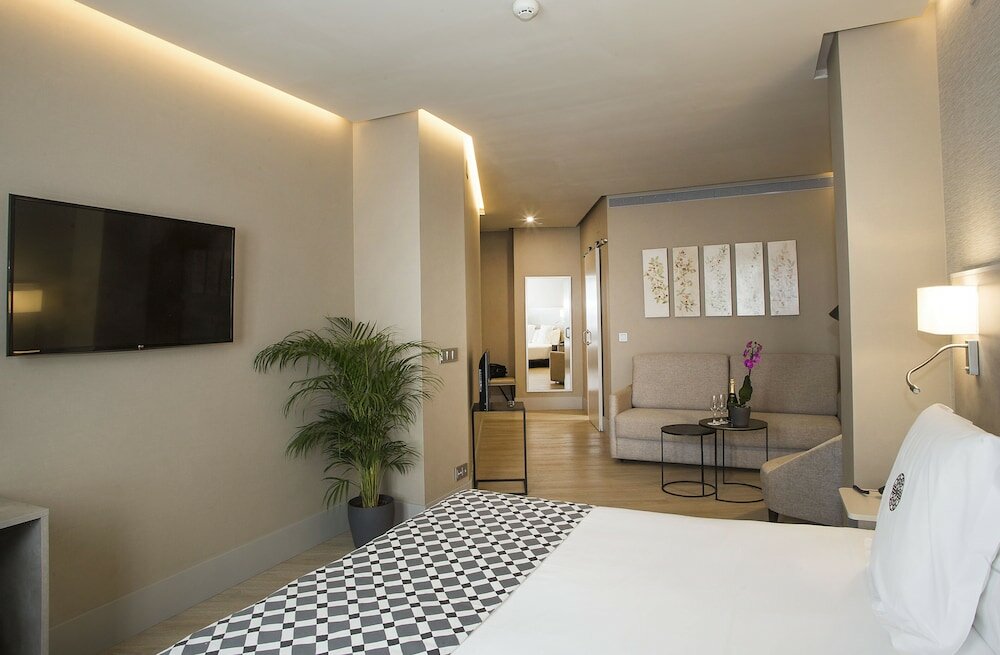 Junior Suite (Triple)