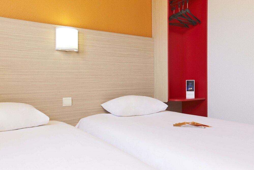 Standard Room, 2 Twin Beds