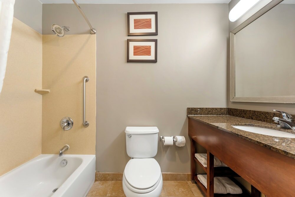 Standard Room, 2 Queen Beds, Accessible, Non Smoking (Roll-In Shower)