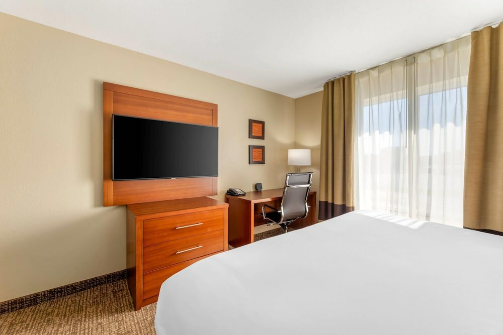 Standard Room, 2 Queen Beds, Accessible, Non Smoking (Roll-In Shower)