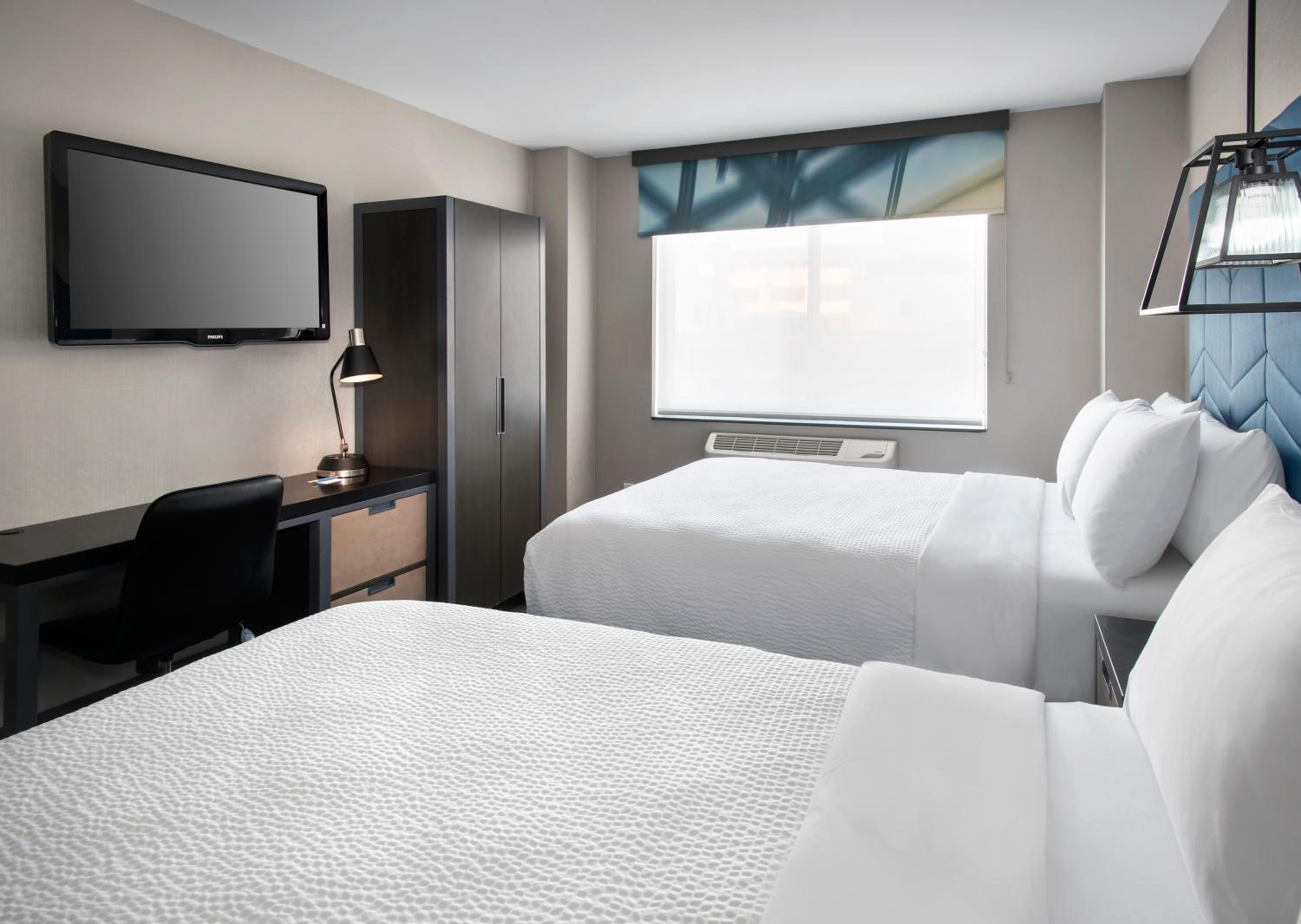 Queen Room with Two Queen Beds - Hearing Accessible
