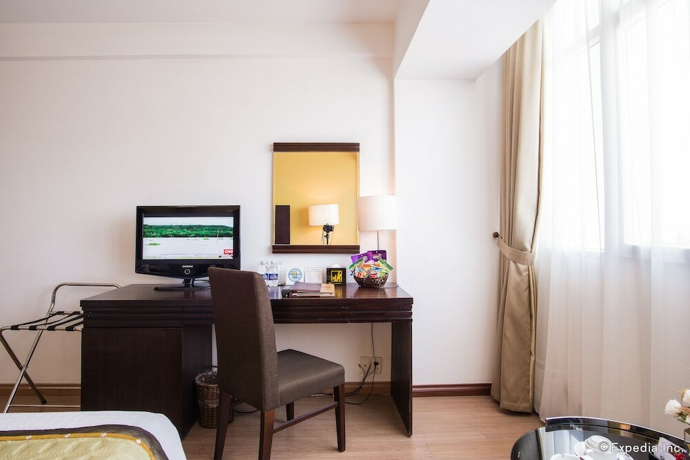 Superior Double Room, City View