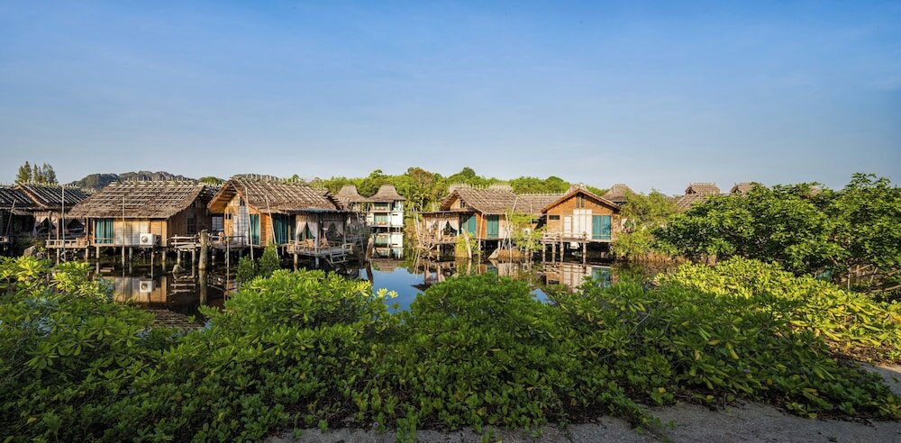 Jetted Tub Suite Water Villa - Free schedules shuttle to Aonang Beach, Railay Beach