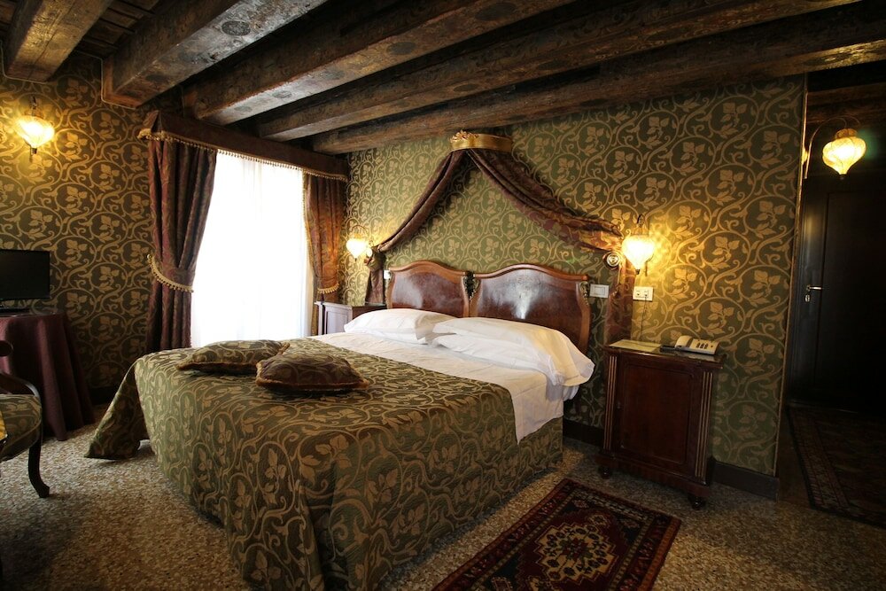 Classic Double or Twin Room