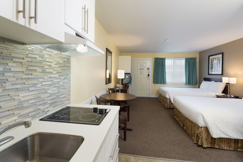 Studio, 2 Queen Beds, Kitchenette