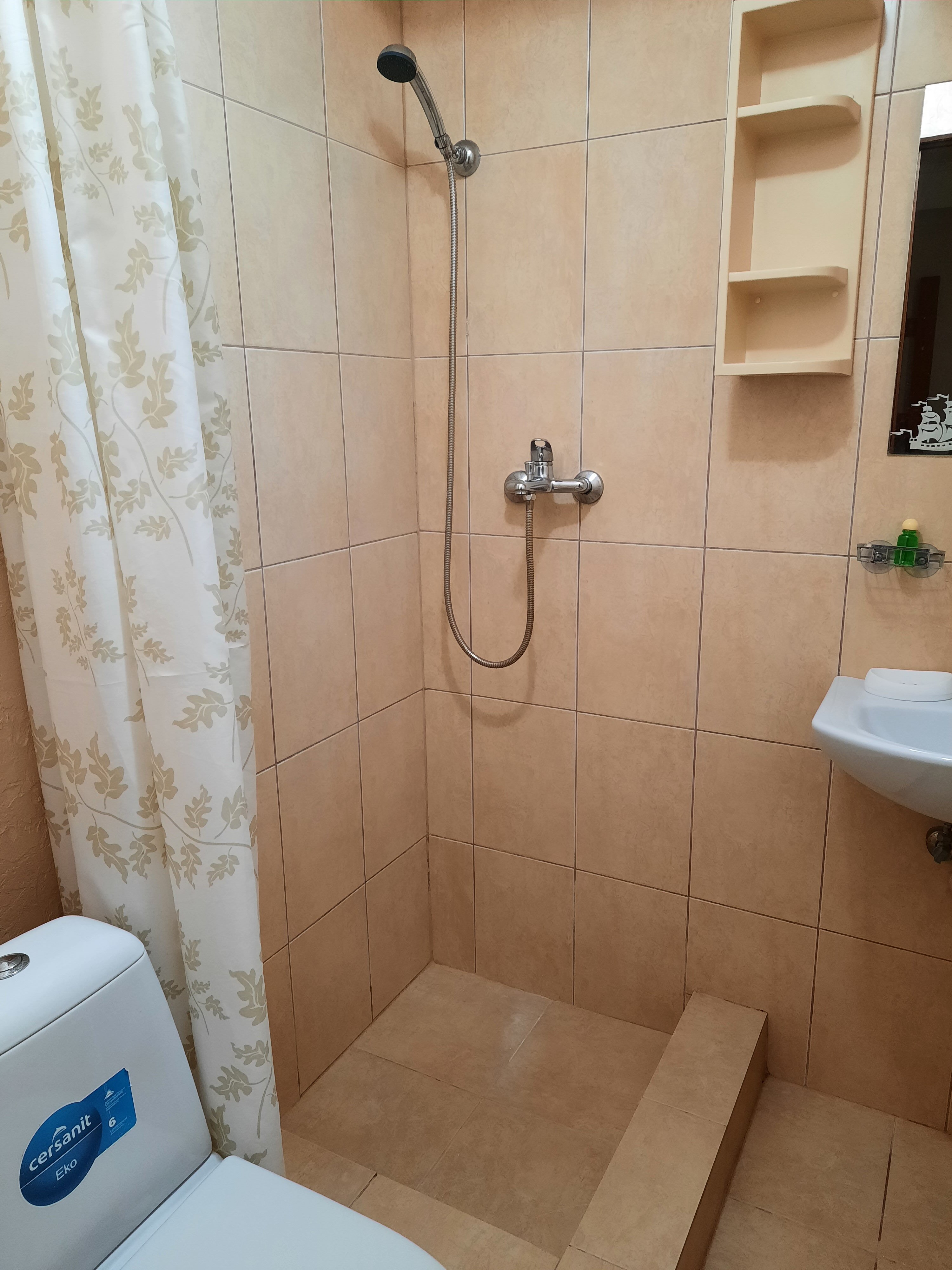 семейная  без балкона