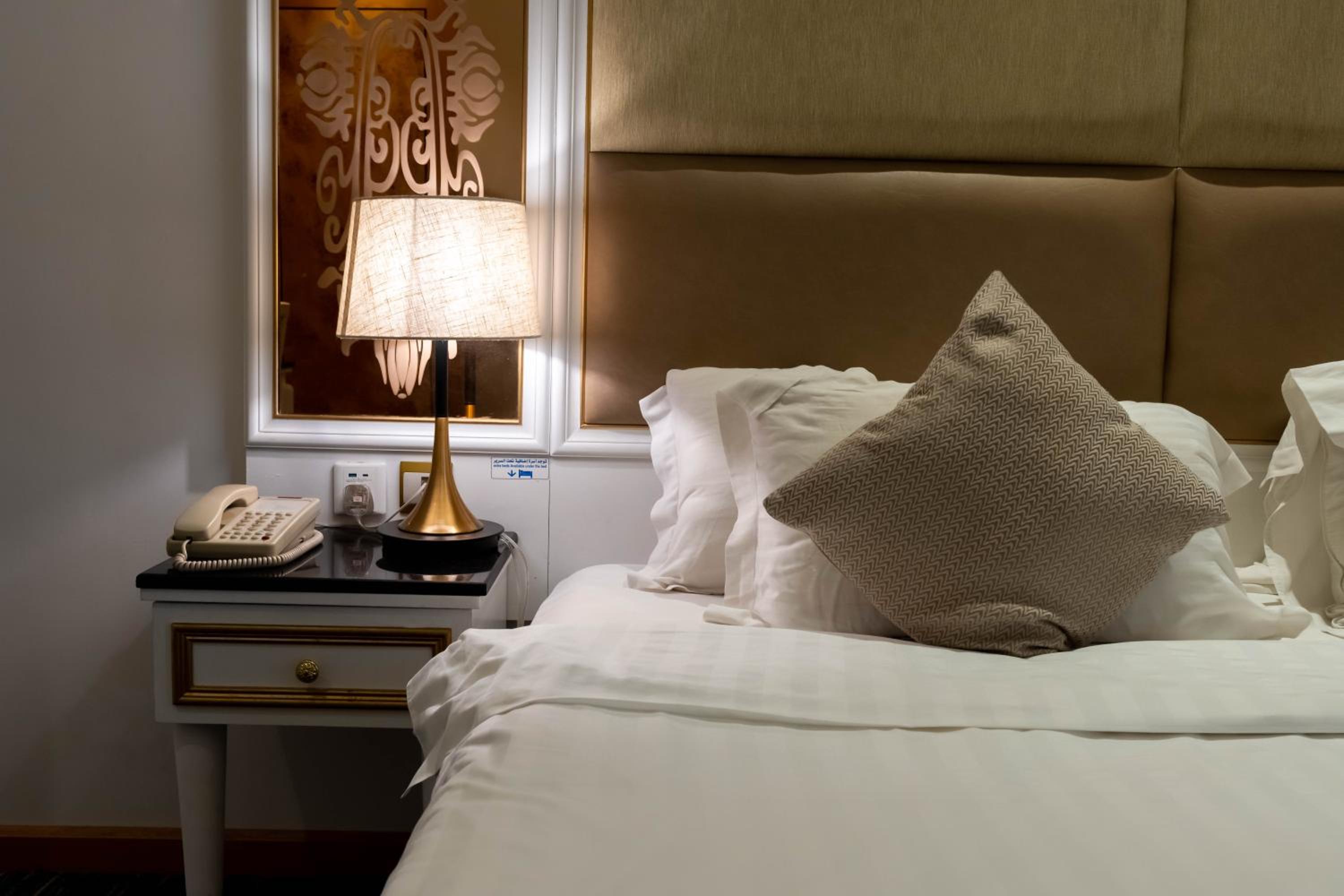 Deluxe Suite