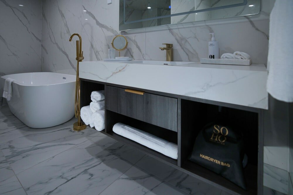 Executive Studio Suite