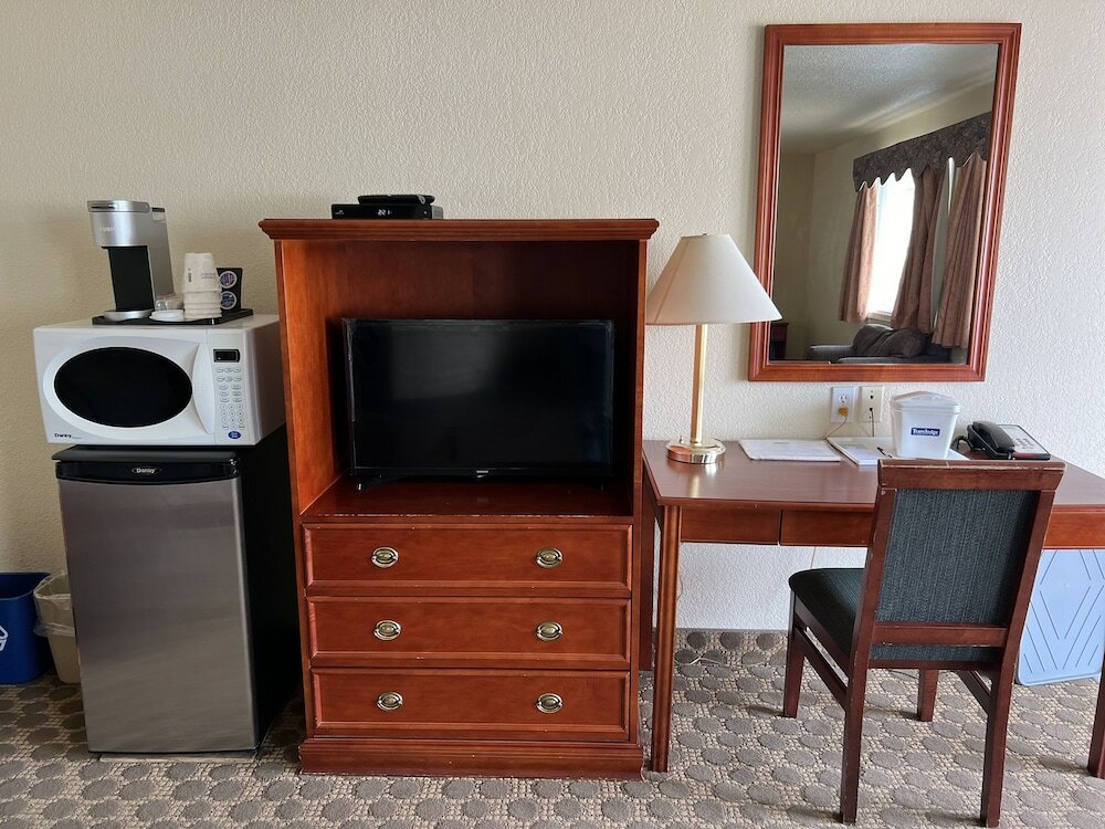 Room, Non Smoking, Refrigerator