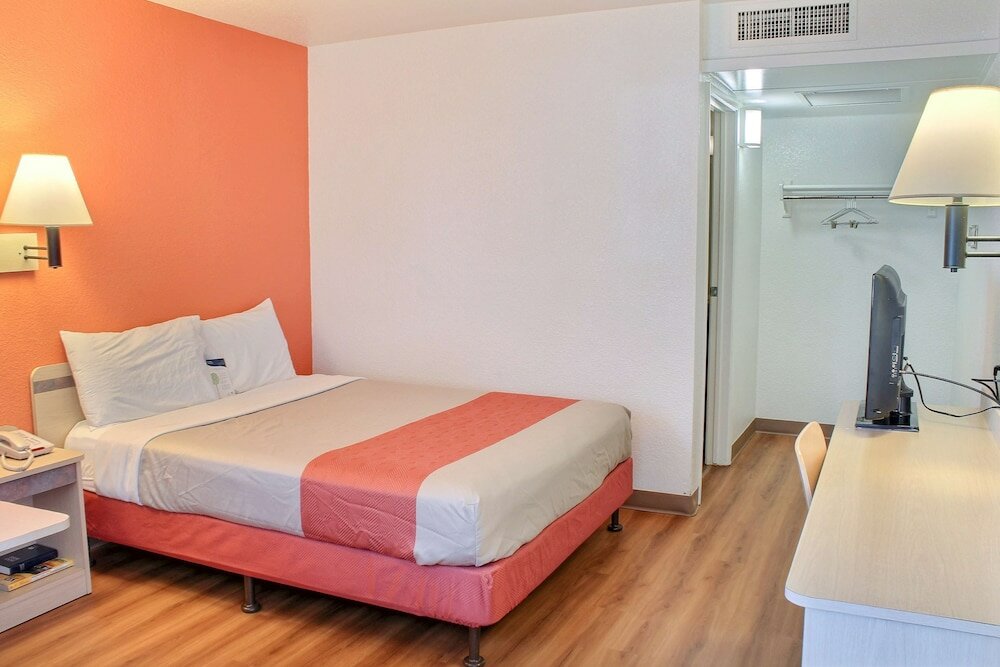 Deluxe Room, 1 Double Bed, Accessible, Non Smoking