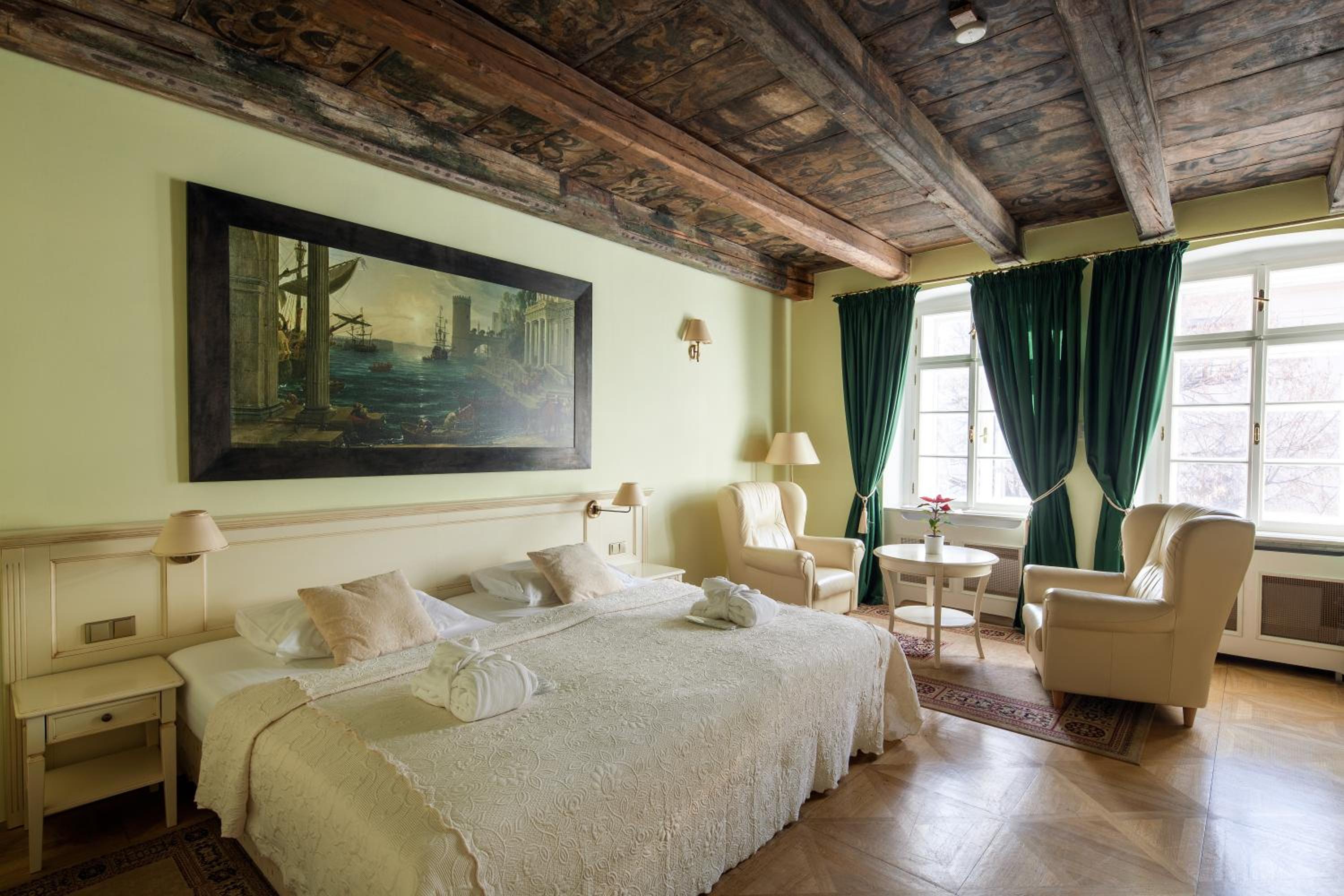 Deluxe Double or Twin Room