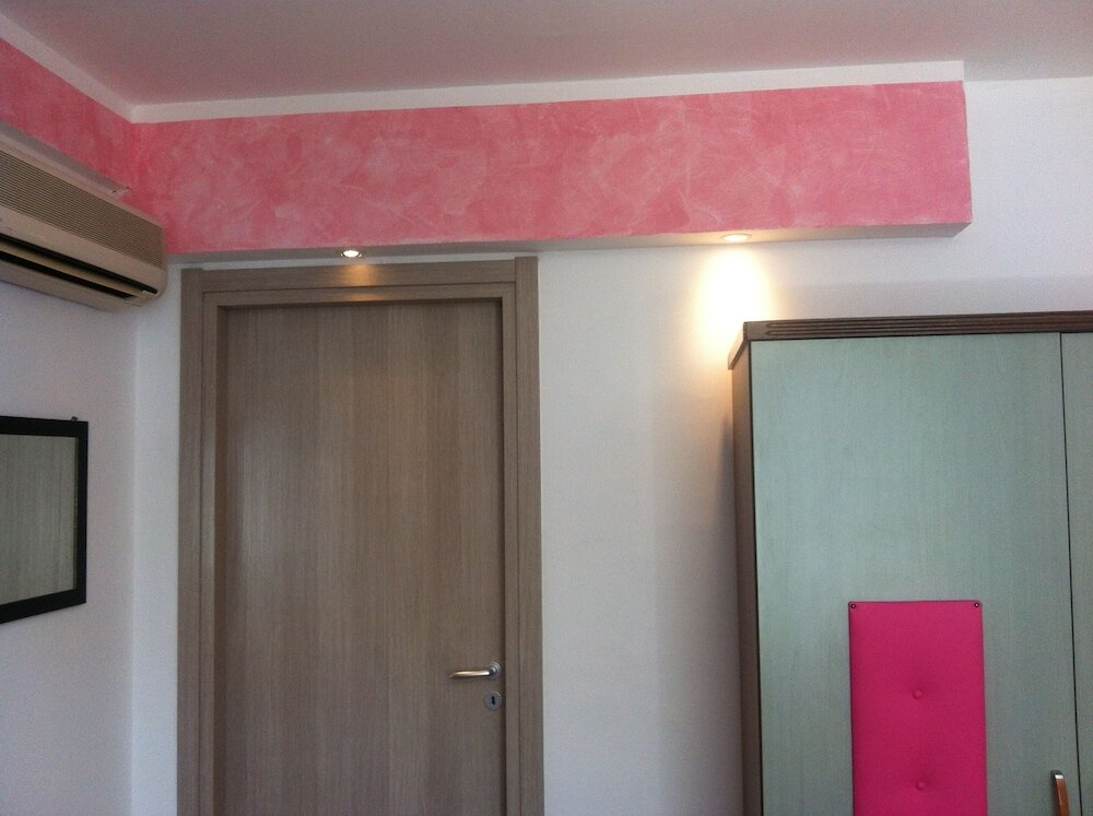 Single Room, 1 Double Bed