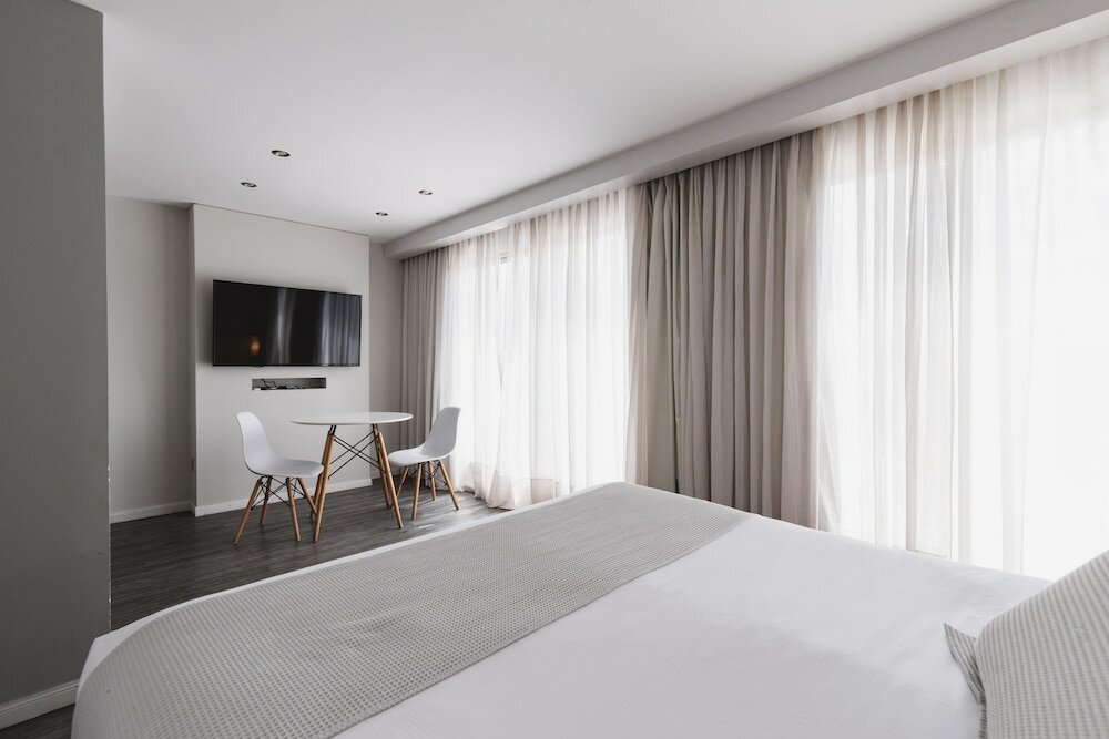 Superior Penthouse, 1 Queen Bed, Non Smoking, City View