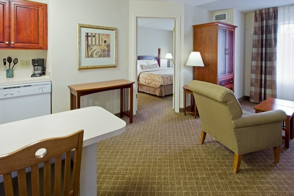 Suite, 1 Bedroom, Kitchen