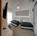 Трехместный номер, Несколько кроватей, балкон, вид на море в Hotel Venus