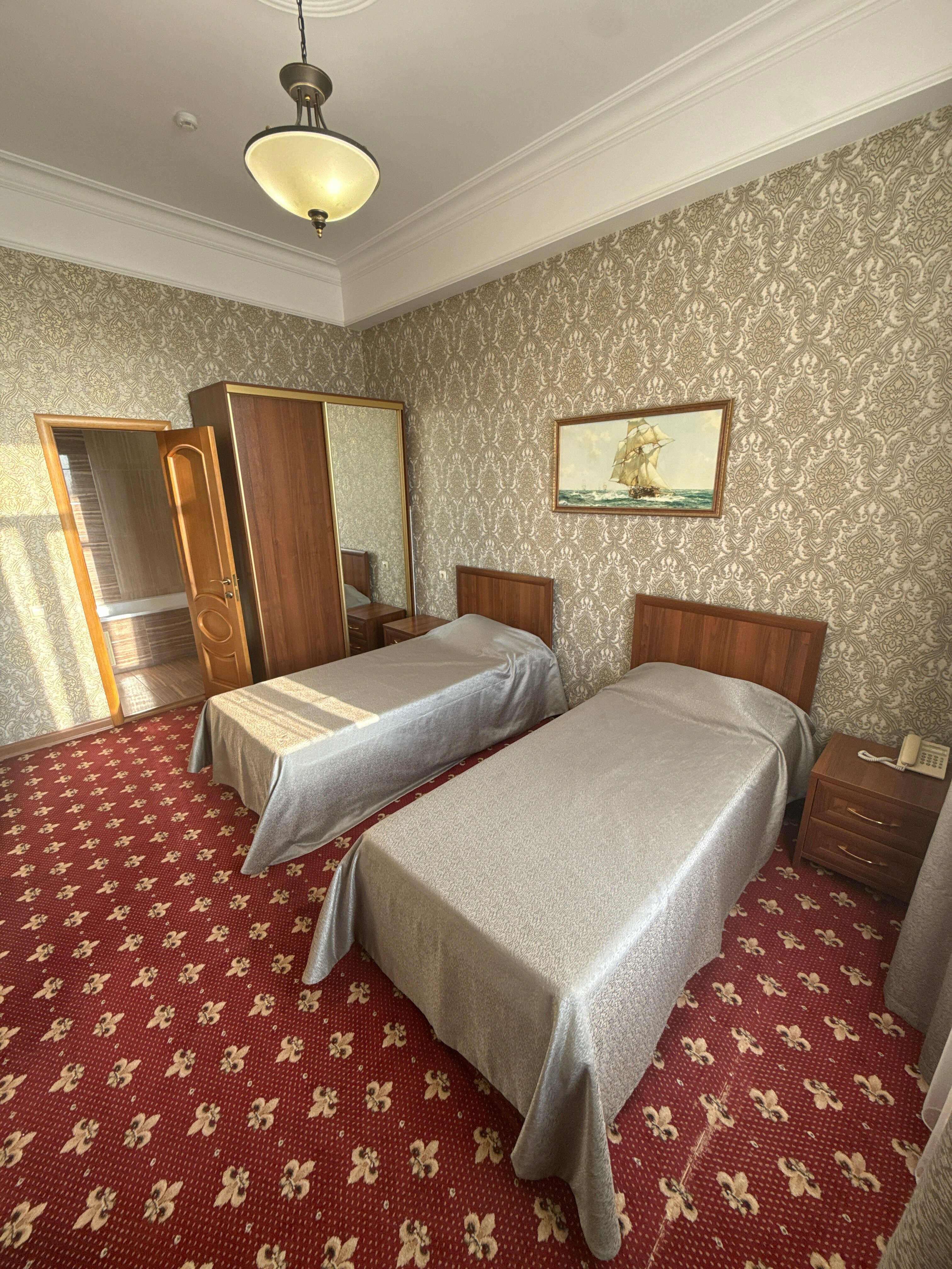 Семейный номер с ванной комнатой