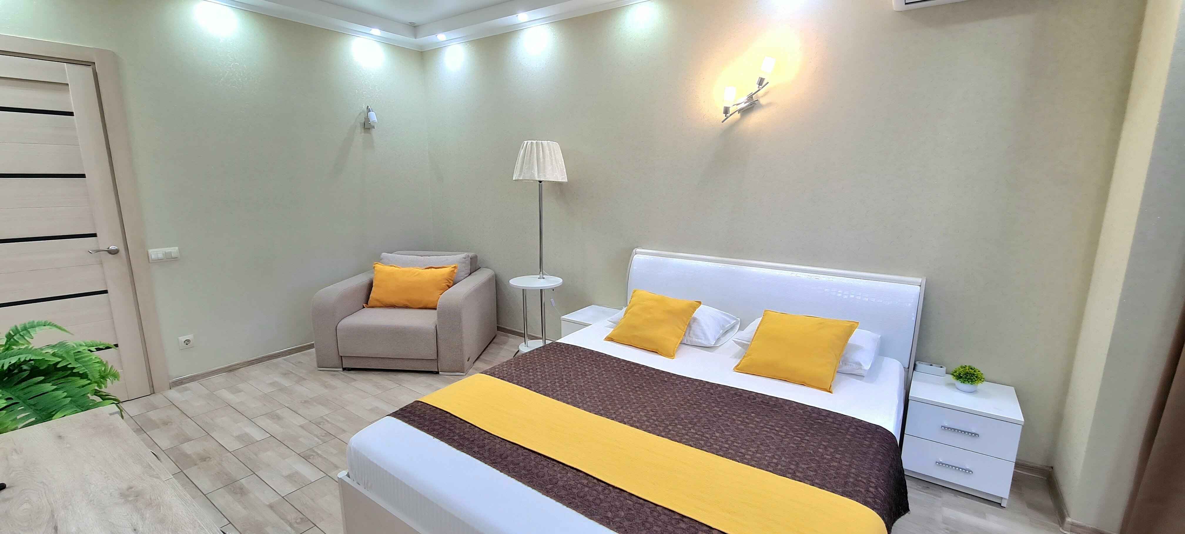 Апартаменты  с кухней с балконом с видом на море и Парк Победы