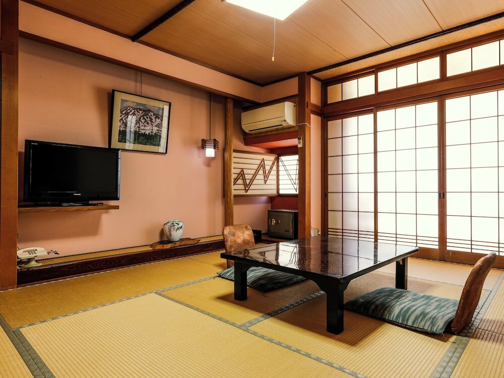 Traditional Room, Shared Bathroom (Main Building, For 1 person)
