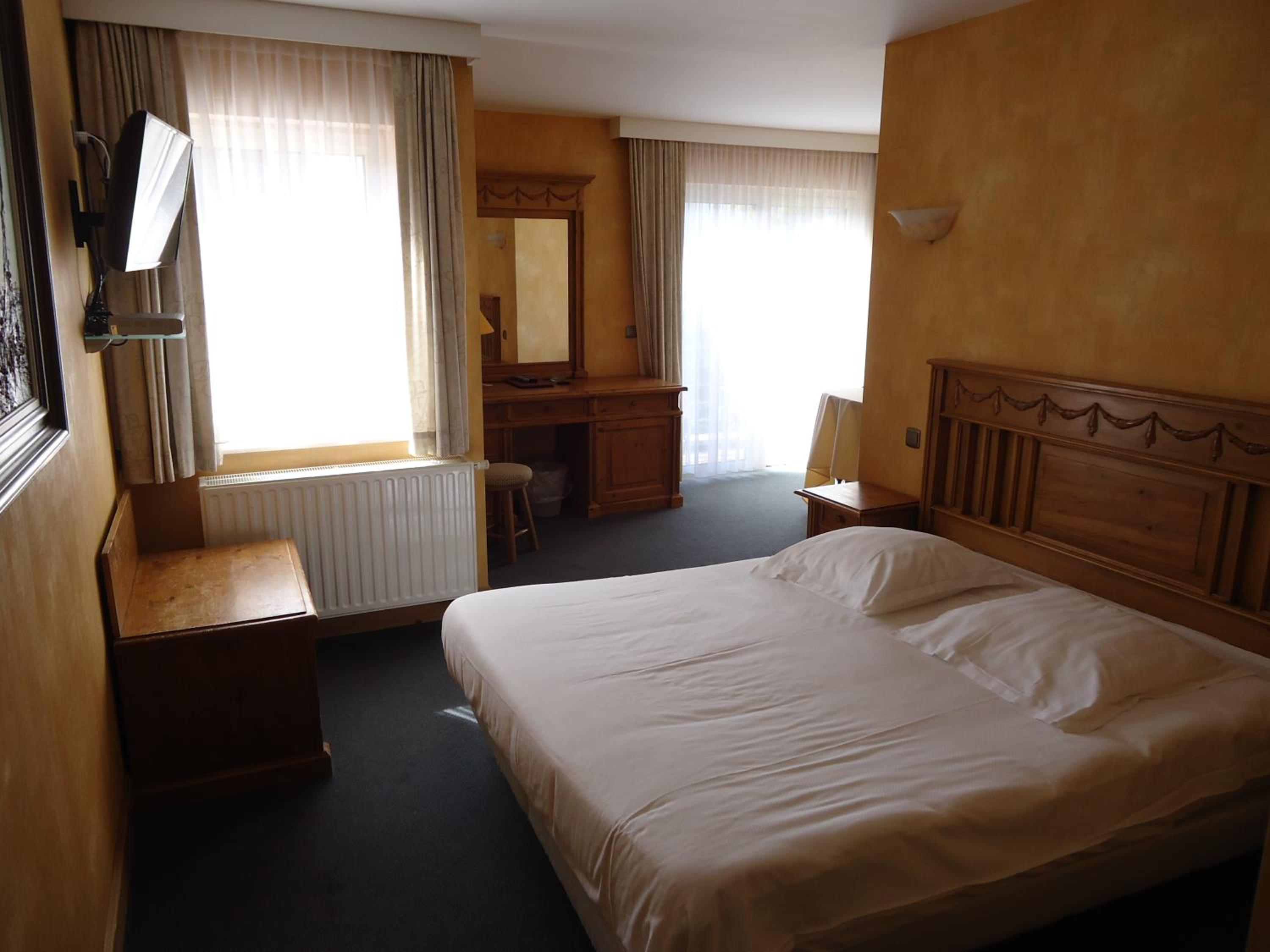 Superior Double Room with Balcony