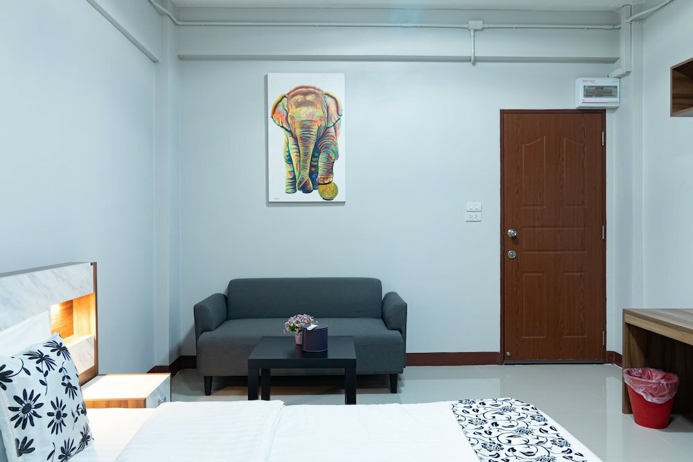Deluxe Room, 1 King Bed