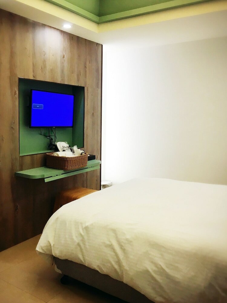 Standard Room, No Windows