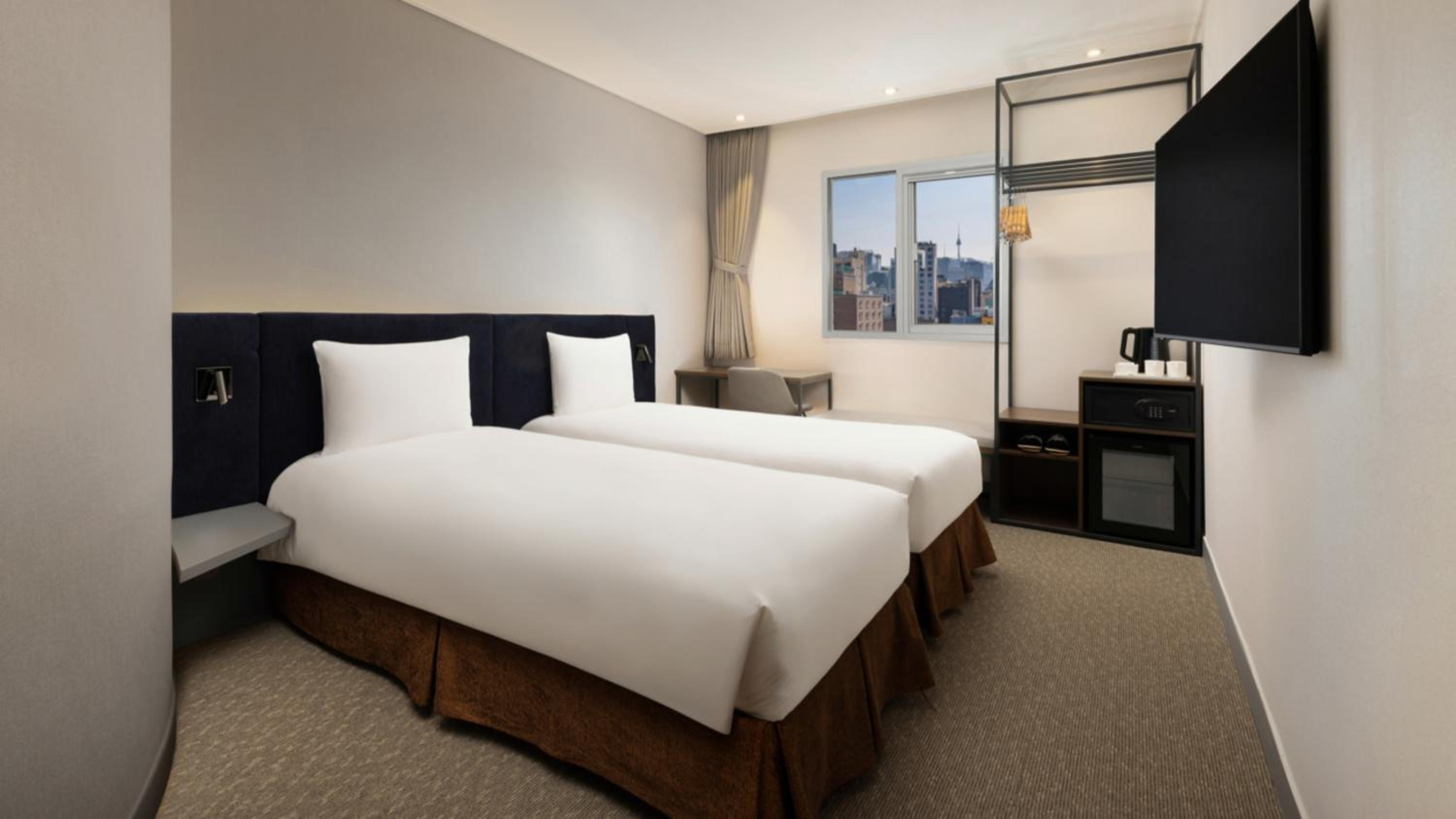 Special Offer - Superior Room (Twin) with 1 limited-edition K-Brick Toy set per stay