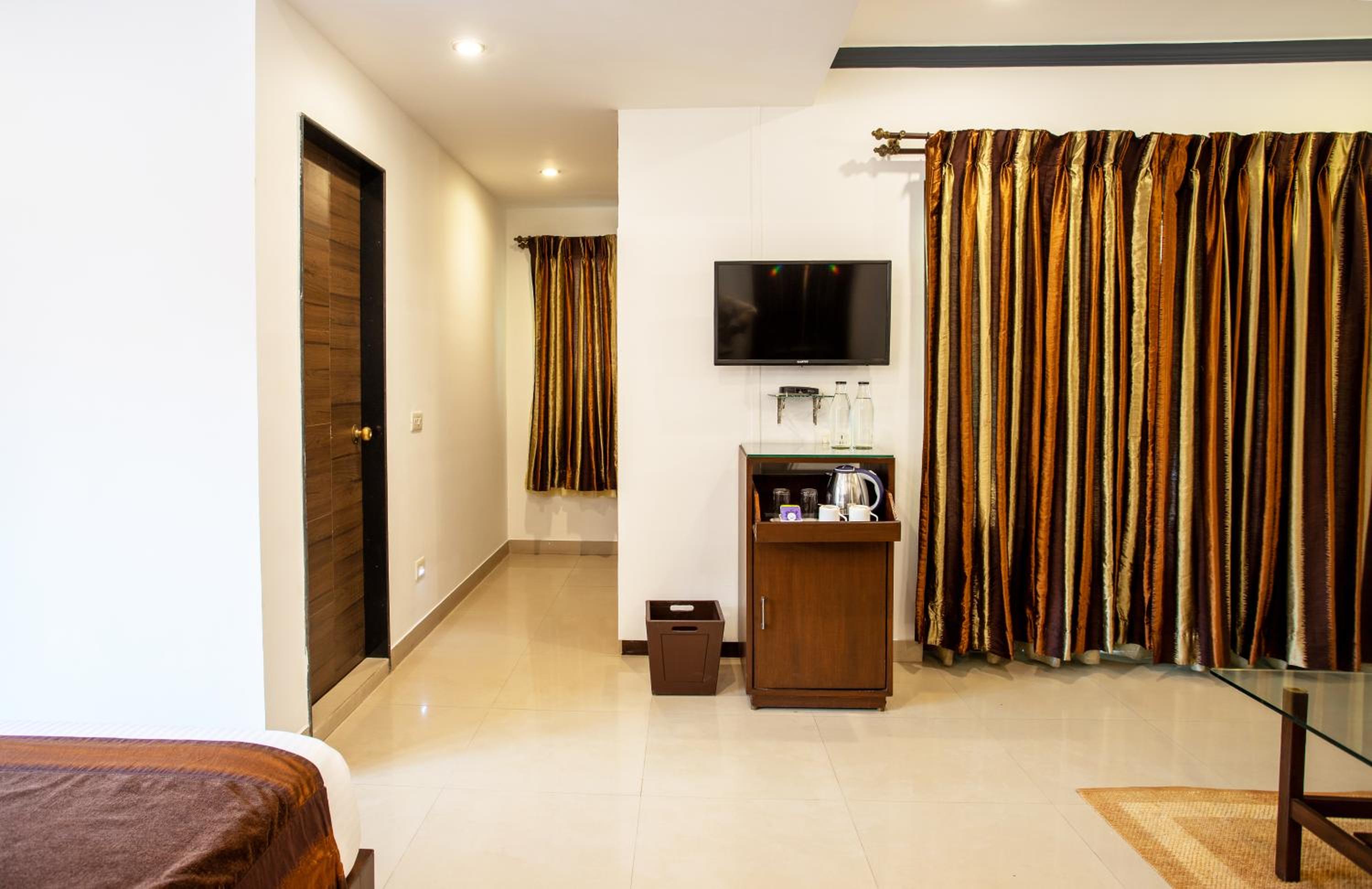 Pool View Luxury Room