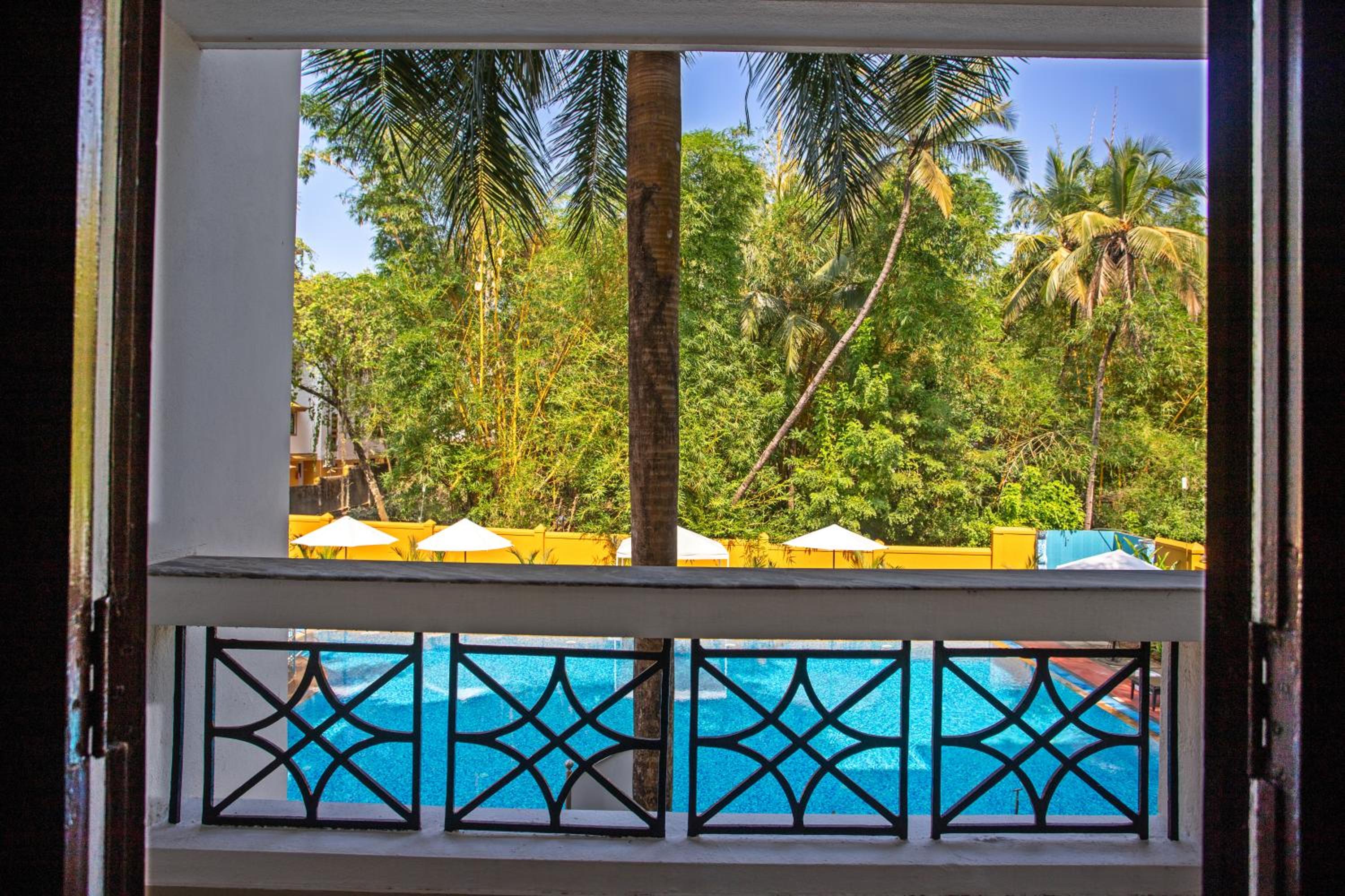 Pool View Luxury Room