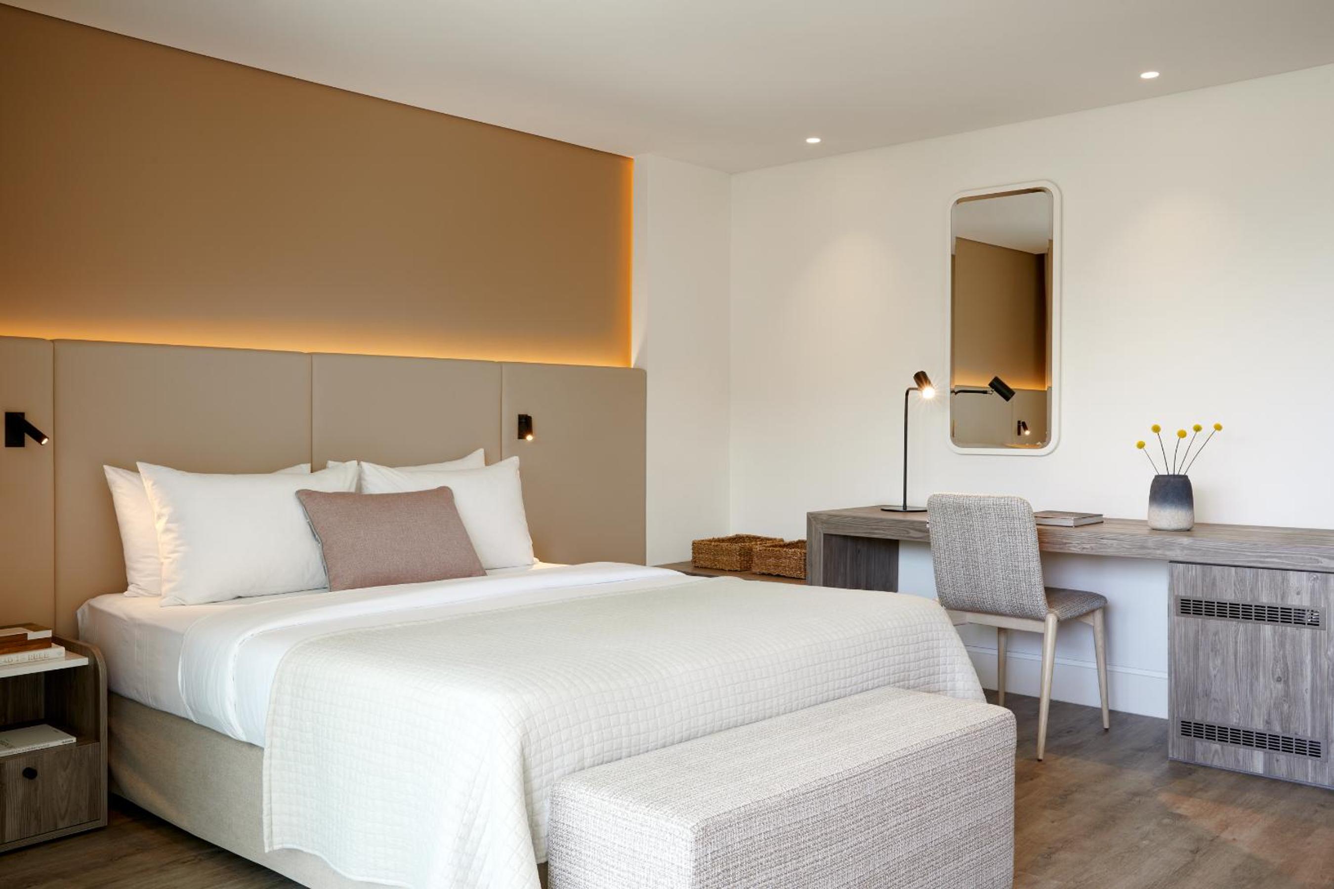  Superior Deluxe Sea View 