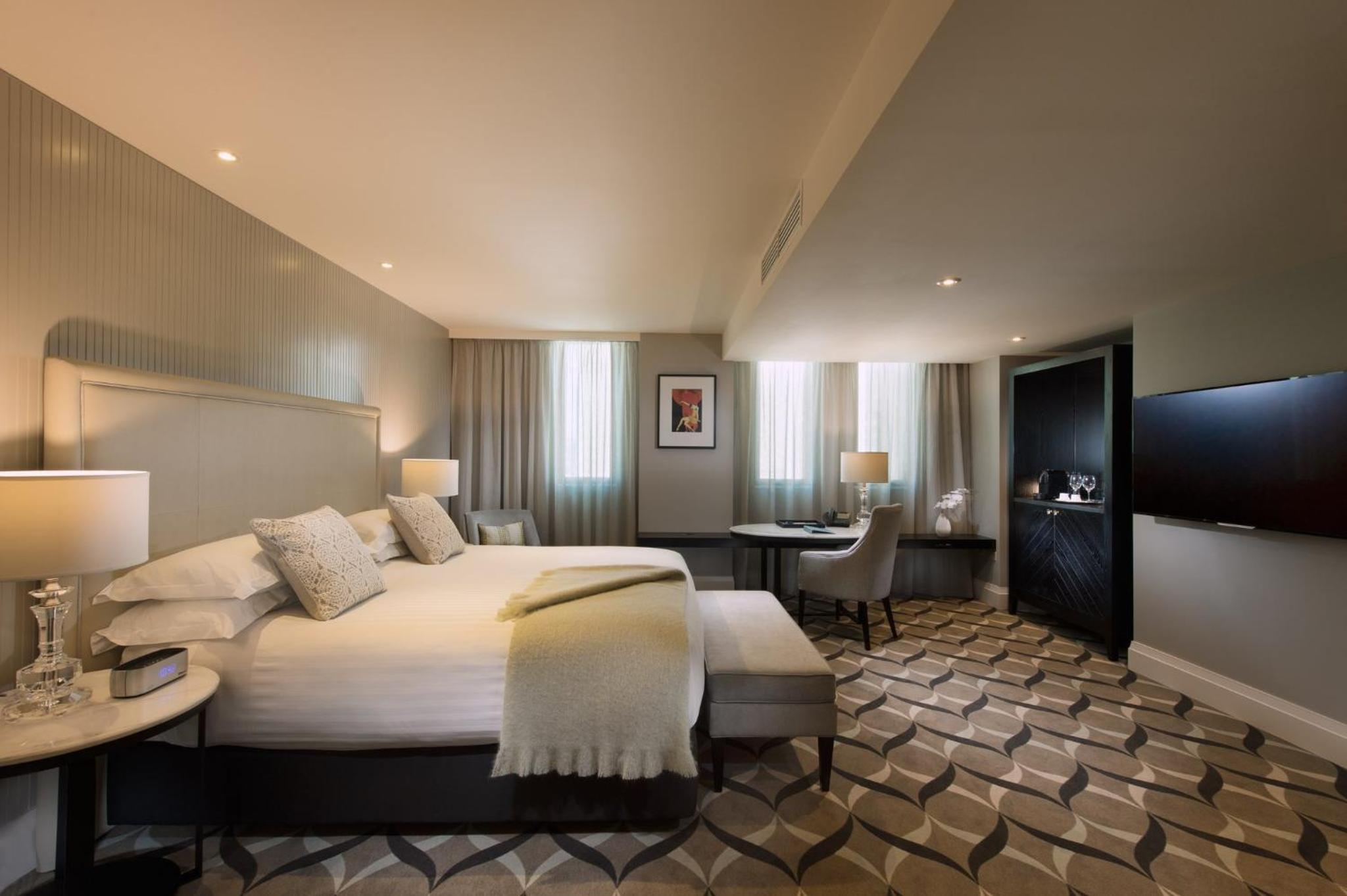 Premium King Room