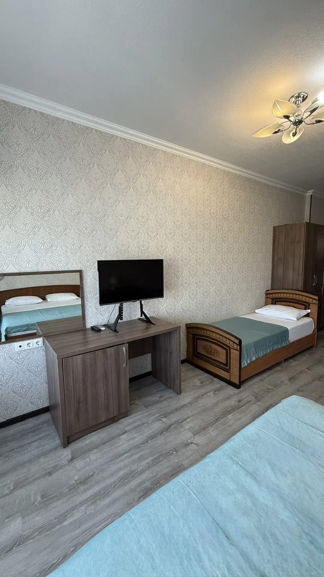 Cемейный номер с собственной ванной комнатой