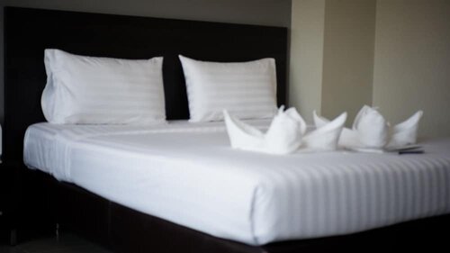 Двухместный номер «Премьер» с 1 двуспальной кроватью, для некурящих, вид на город в 14 Living