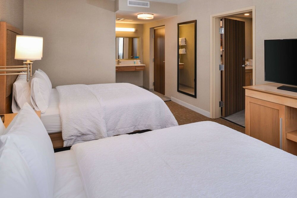 Suite, 2 Queen Beds, Accessible, Non Smoking