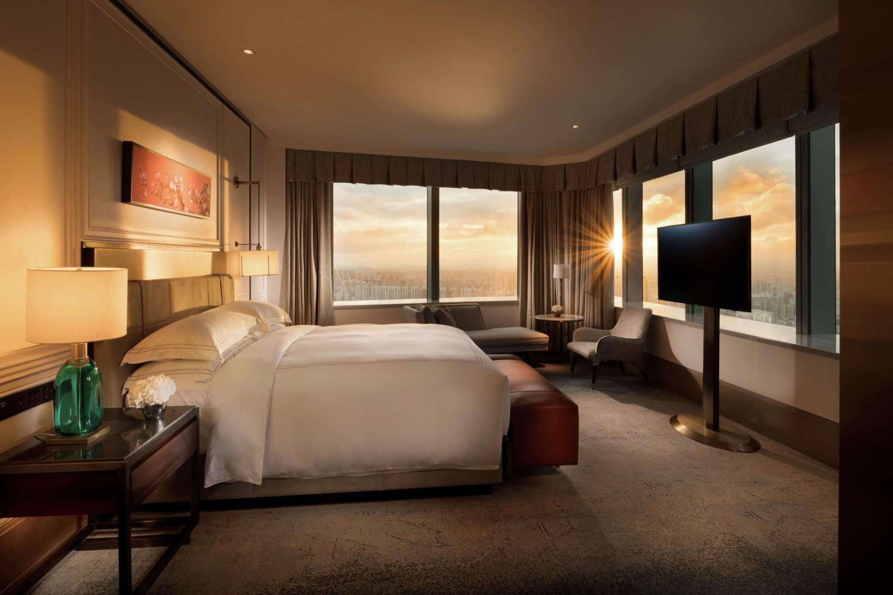 One-Bedroom King Suite
