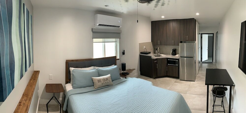 Deluxe Studio, 1 Queen Bed