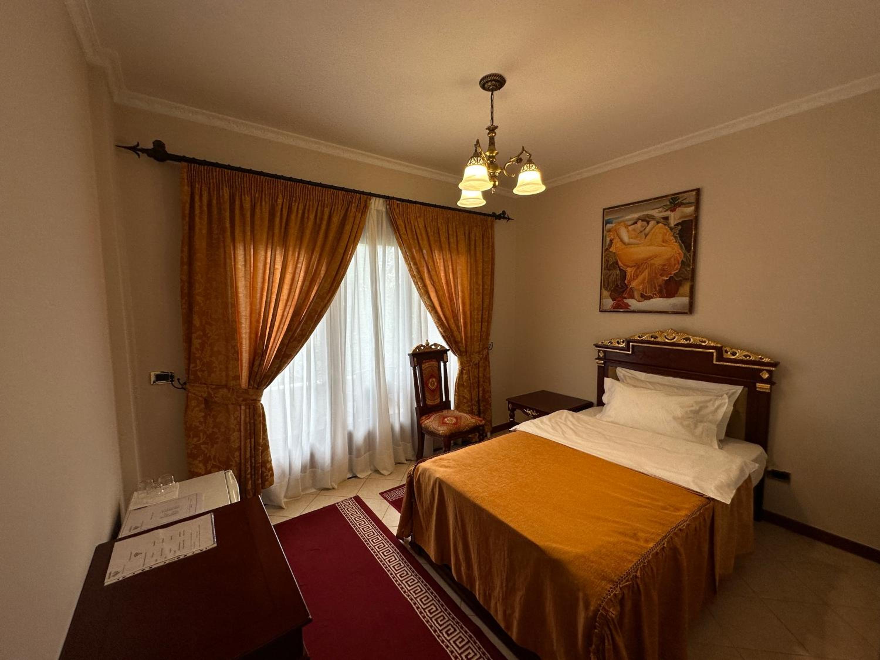 Comfort Triple Room