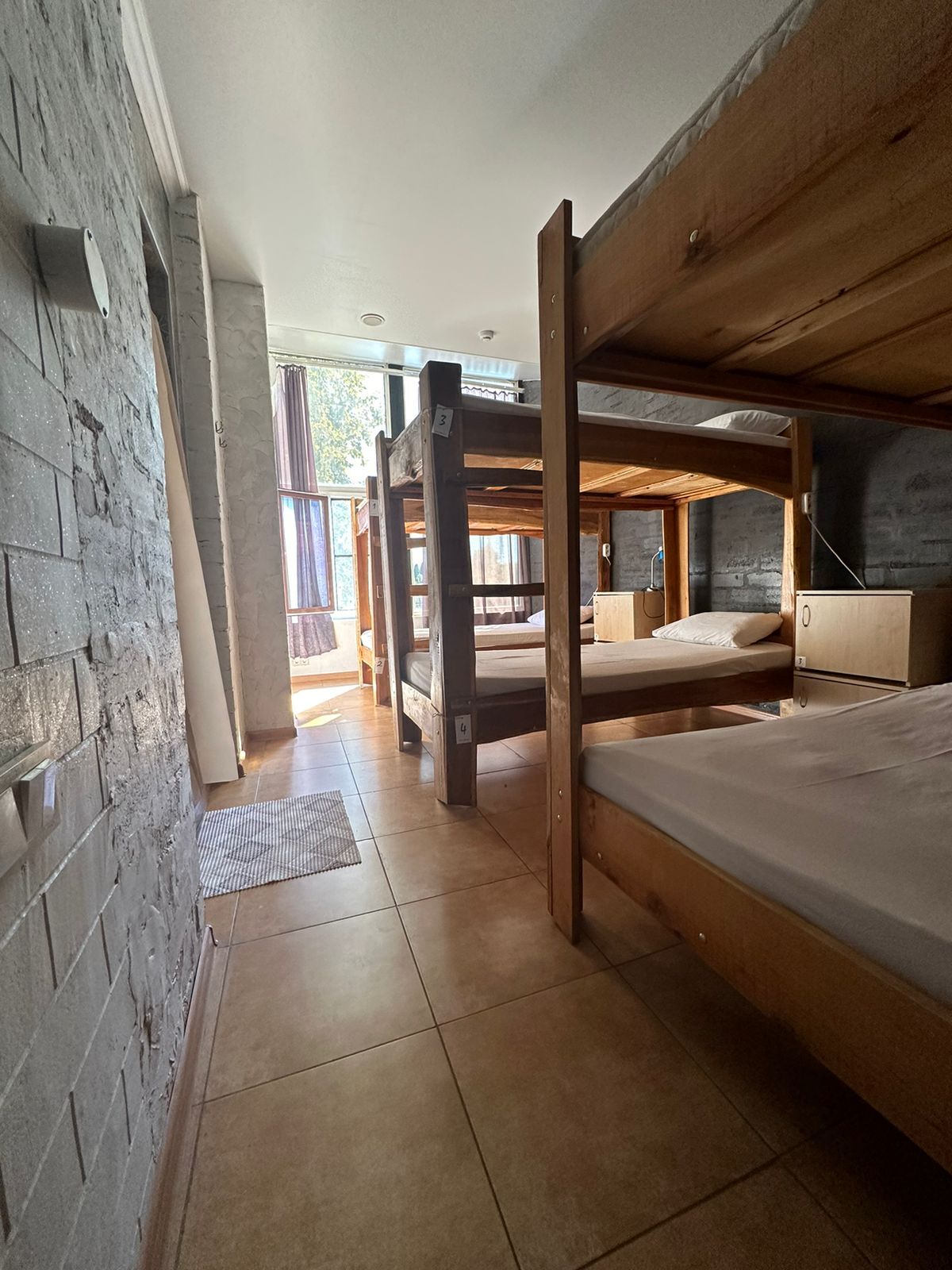 Общий номер для женщин с 8 кроватями