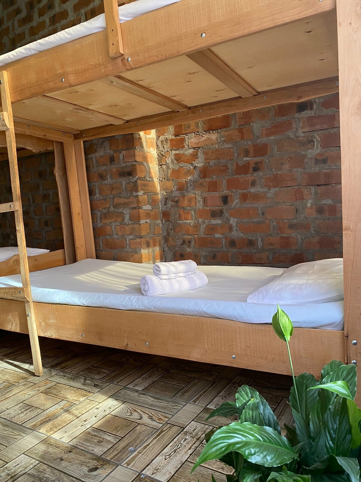 Общий номер для женщин с 6 кроватями