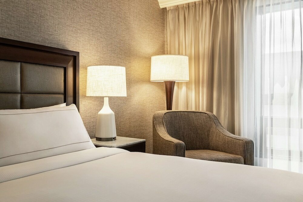 Suite, 1 Bedroom, Accessible, Bathtub (Mobility & Hearing)