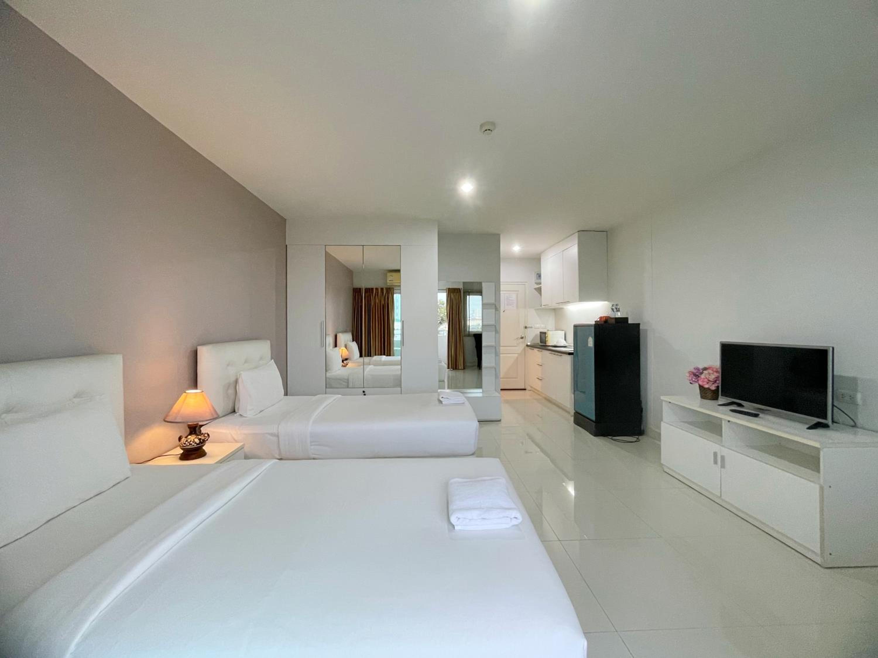 Superior Double or Twin Room with Terrace