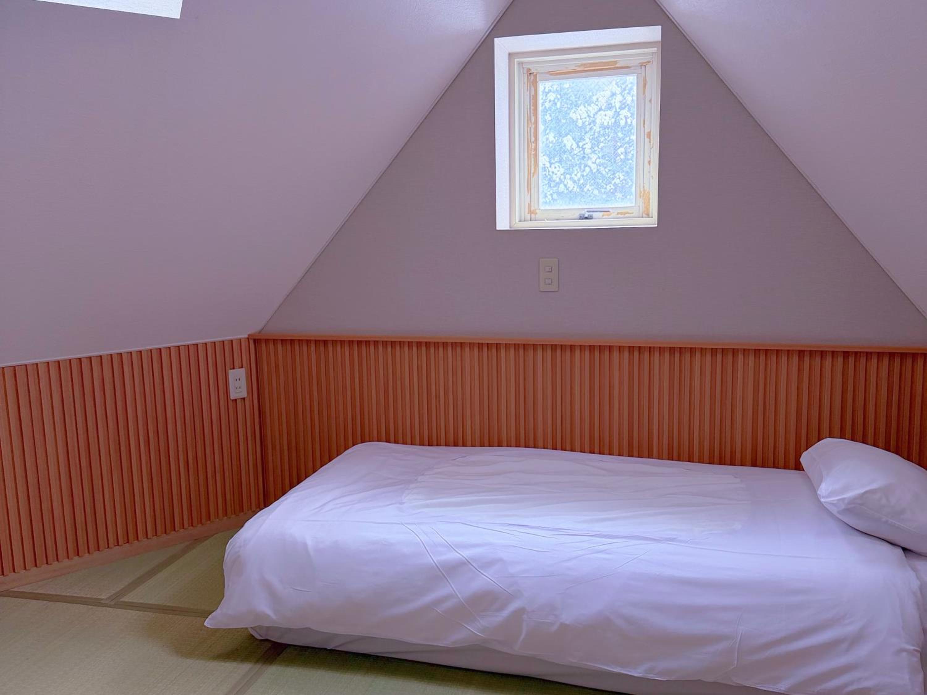 Economy Single Room