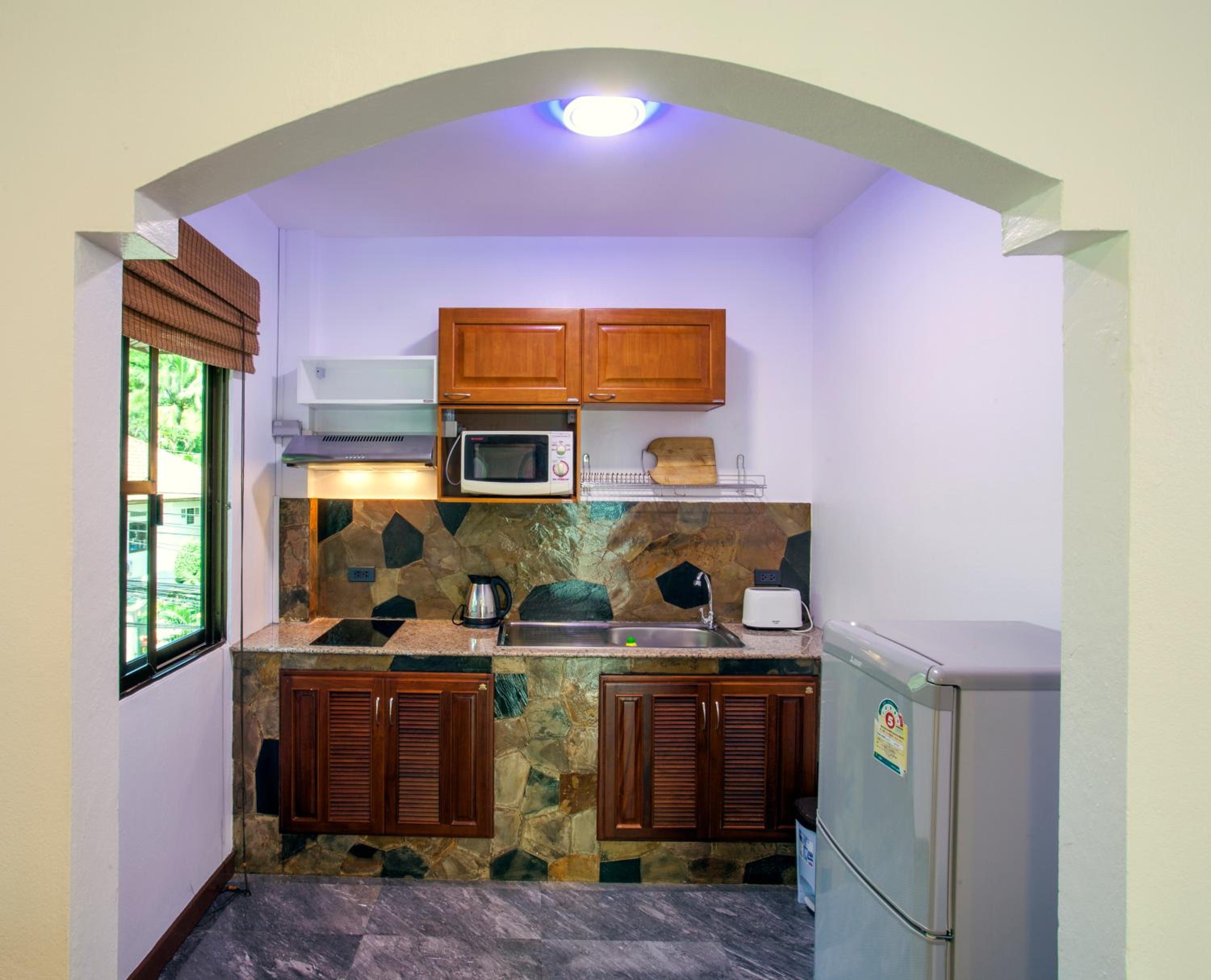 Superior One-Bedroom Apartment