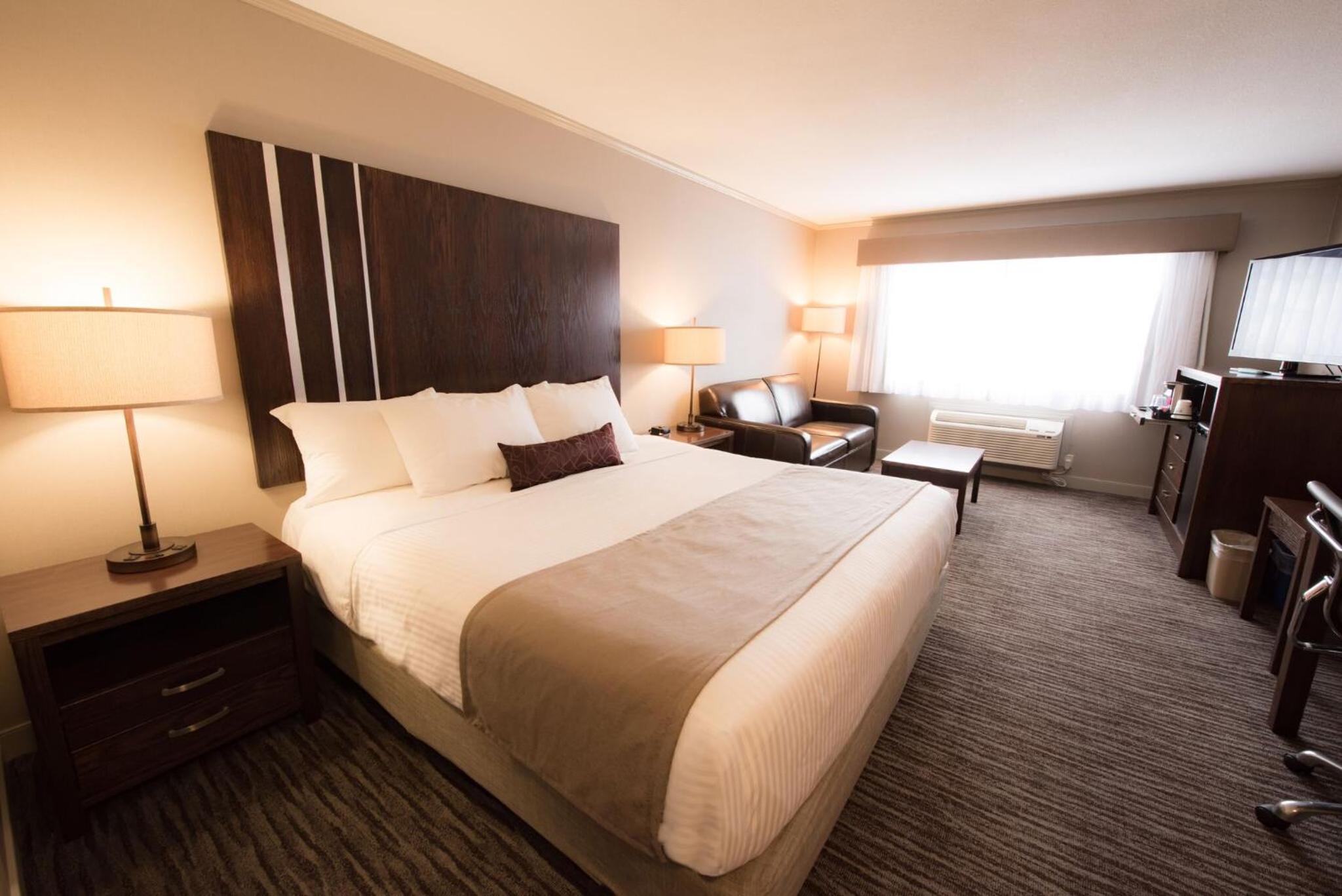 King Room with Sofa Bed - Non-Smoking