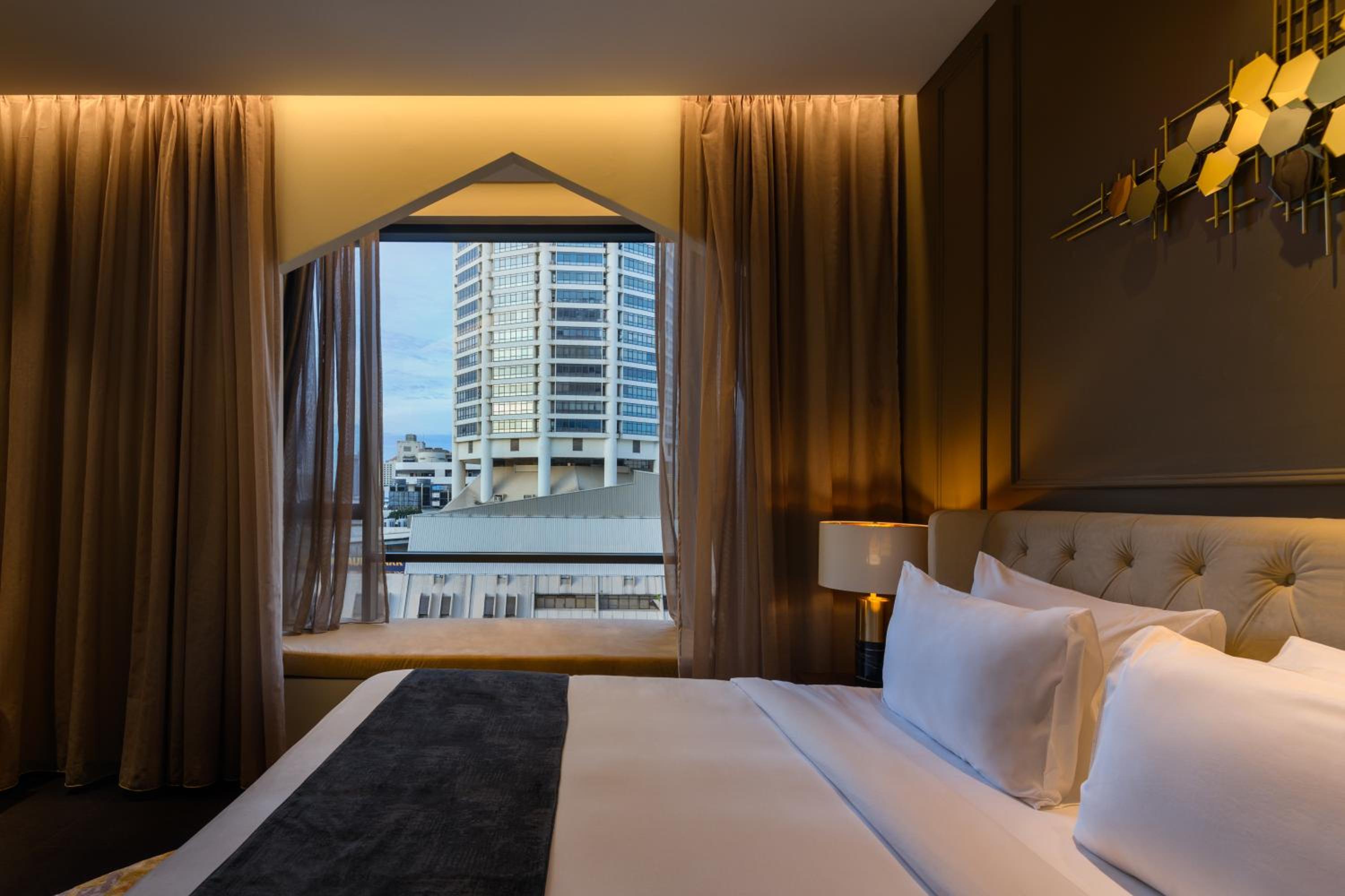Premium Plus King Room 