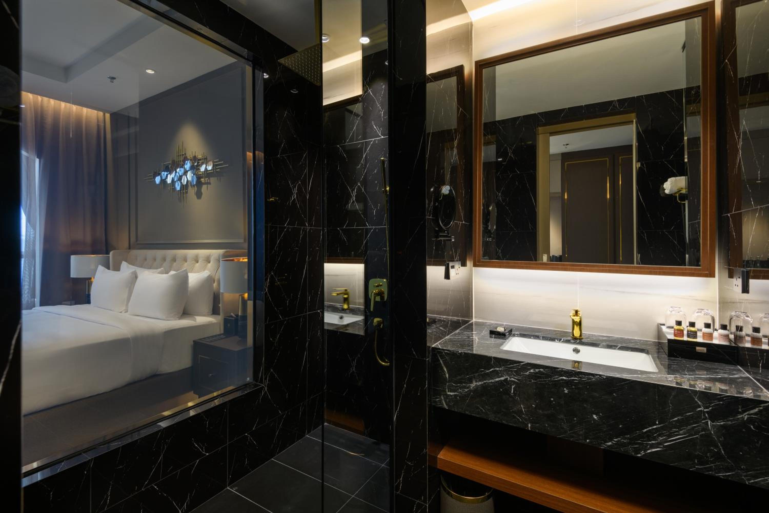 Premium Plus King Room 