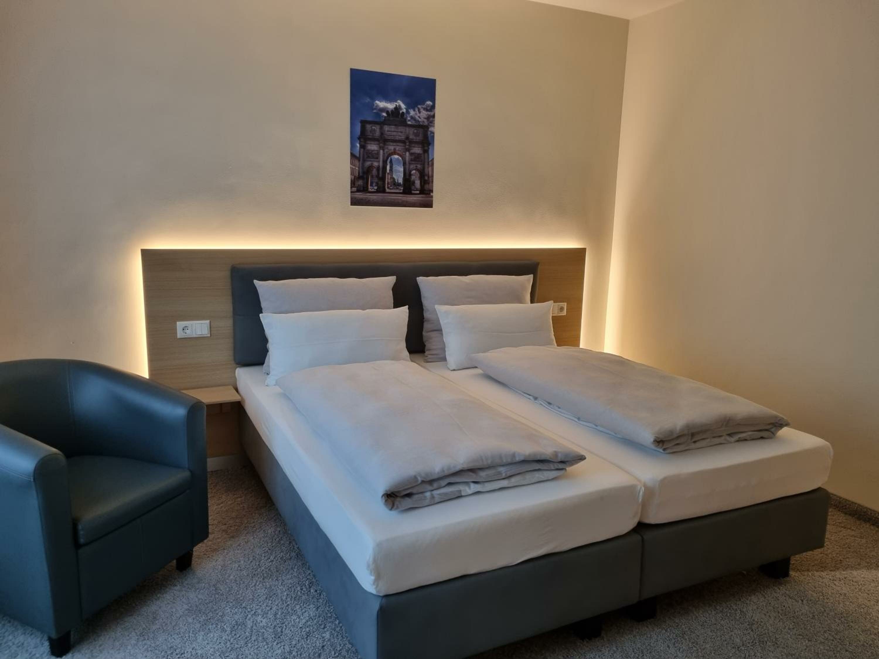 Large Double Room