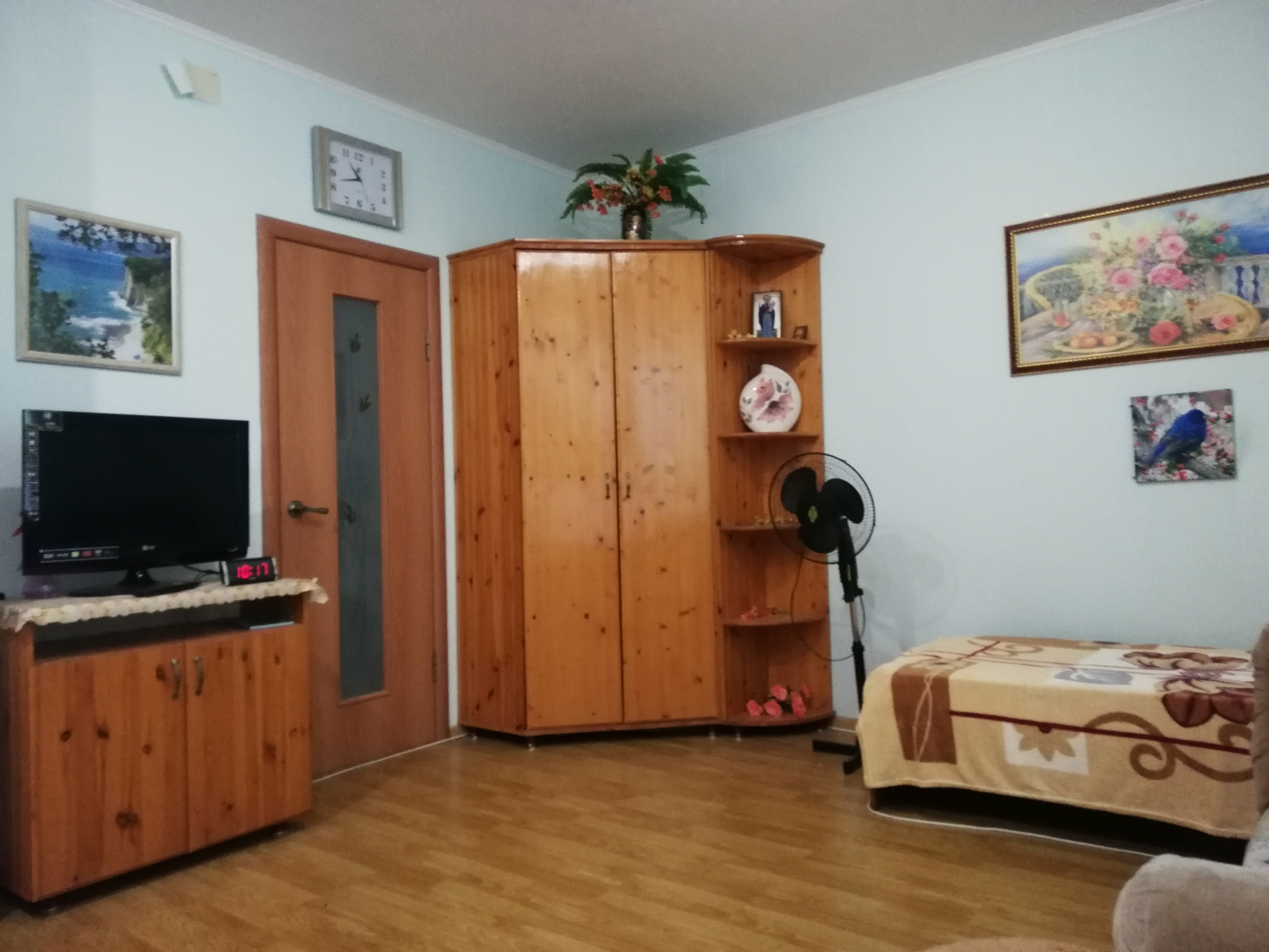 Трехместный номер «Комфорт» с душем