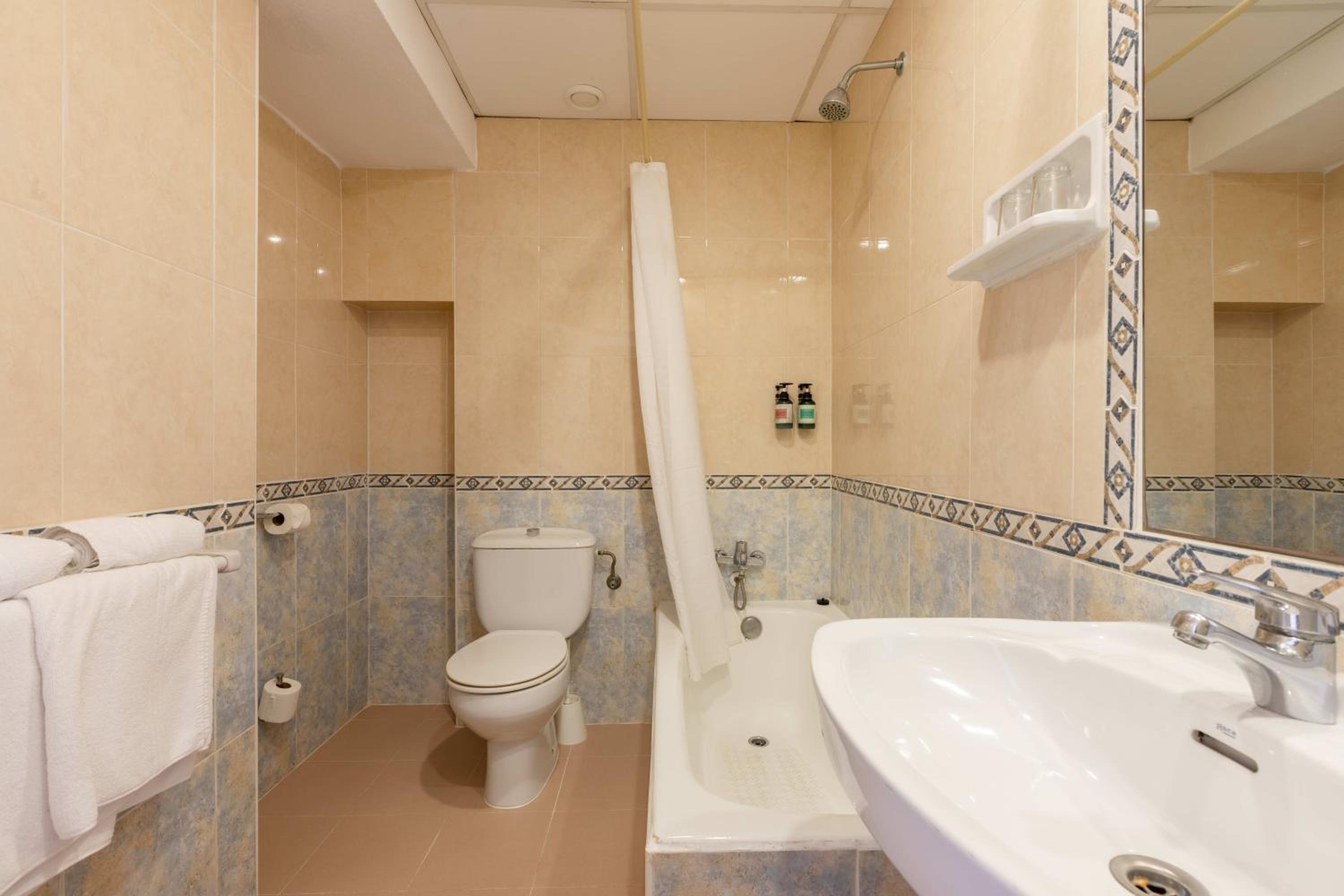 Budget Twin Room