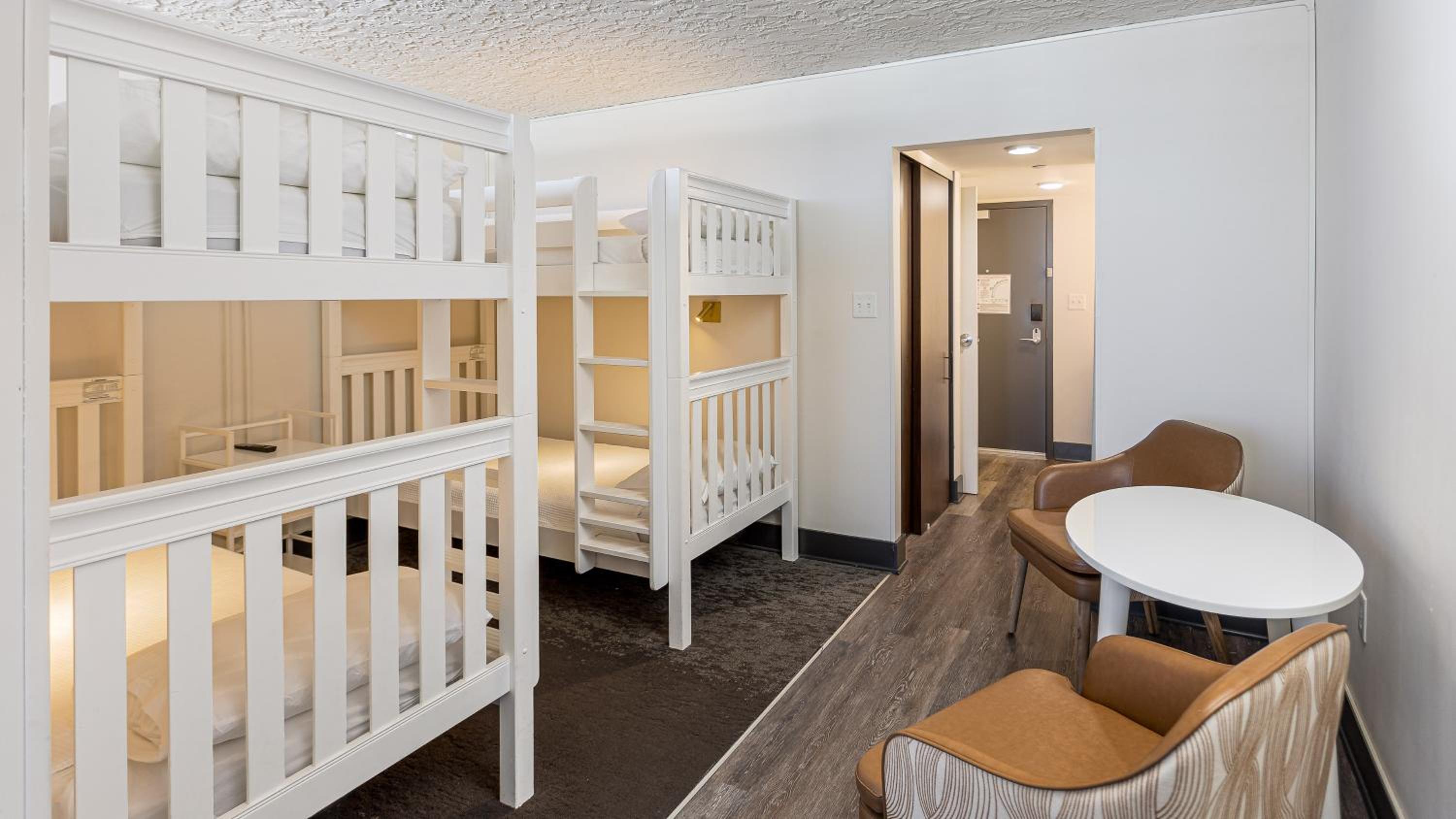 Queen Room with 2 Bunk Beds Oceanfront