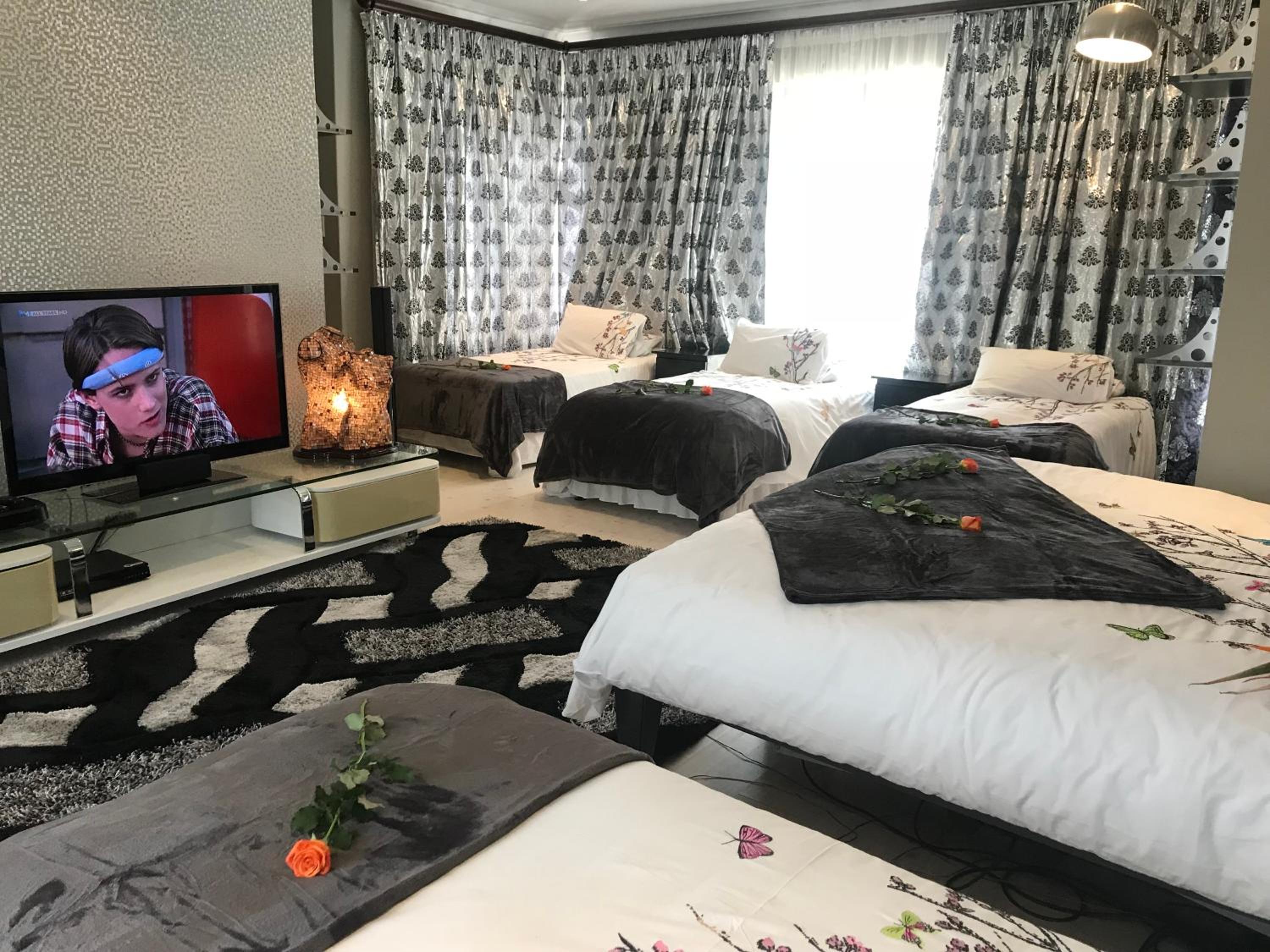 Luxury Suite With Spa Bath